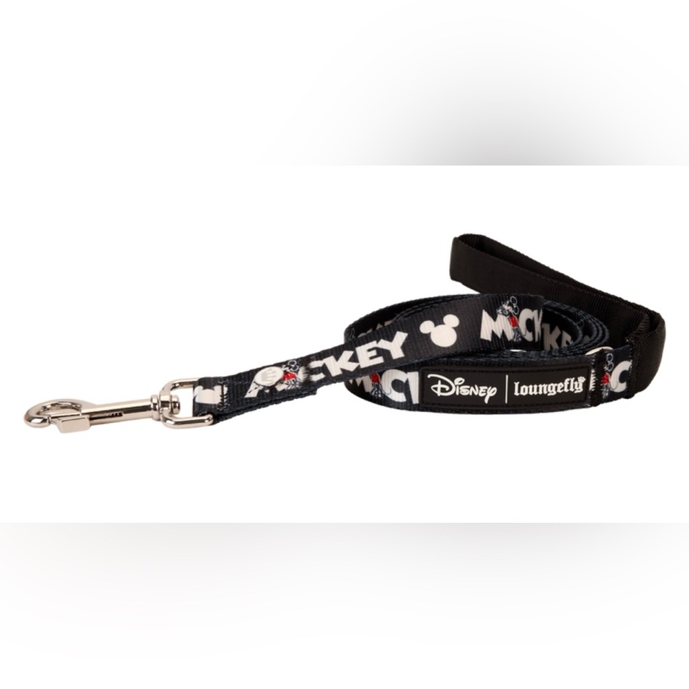 NWT Disney’s Loungefly Mickey Mouse Dog Leash